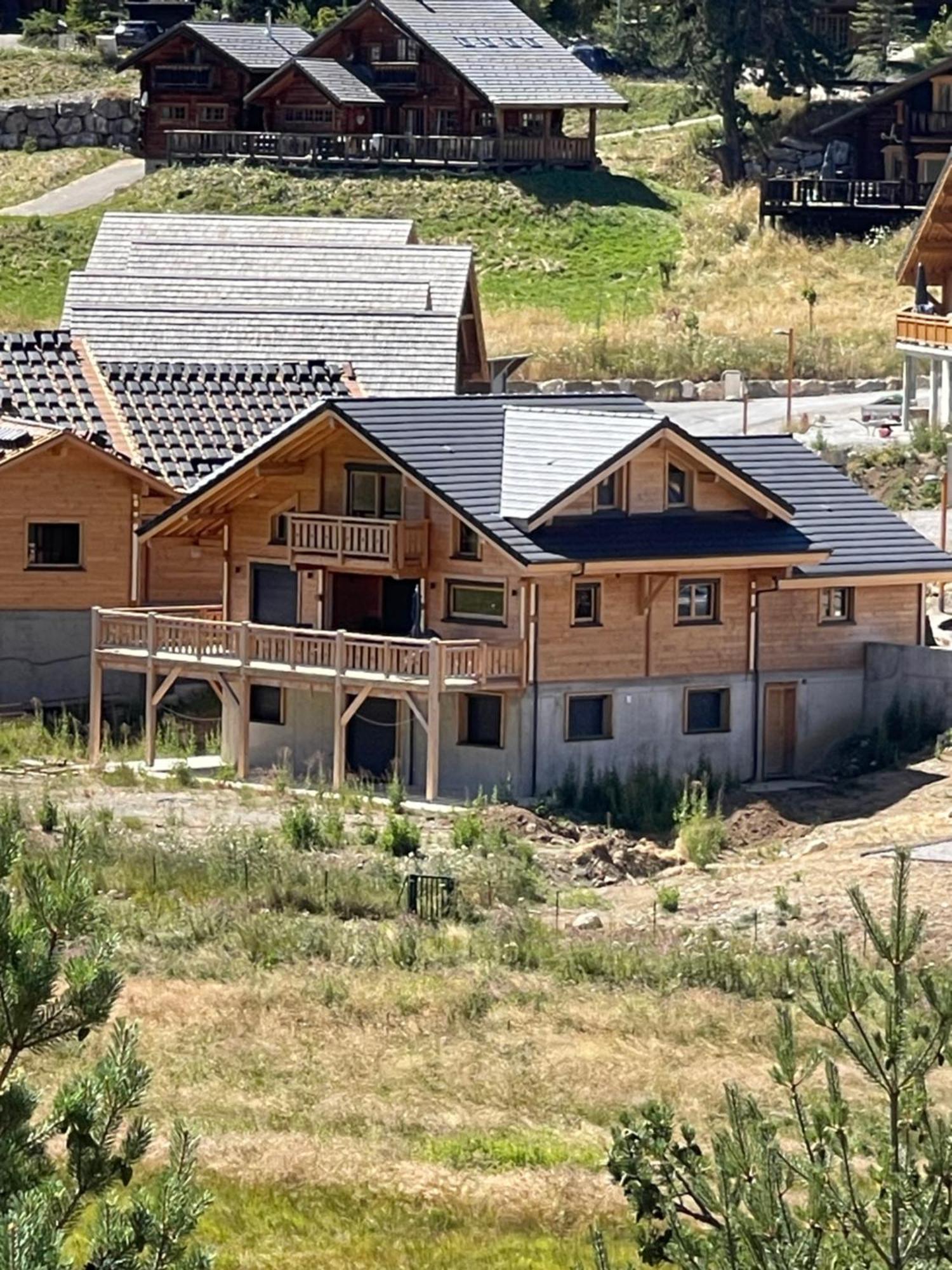 Appartement Lumineux Neuf Dans Bas De Chalet Le Douglas La Joue du Loup Extérieur photo